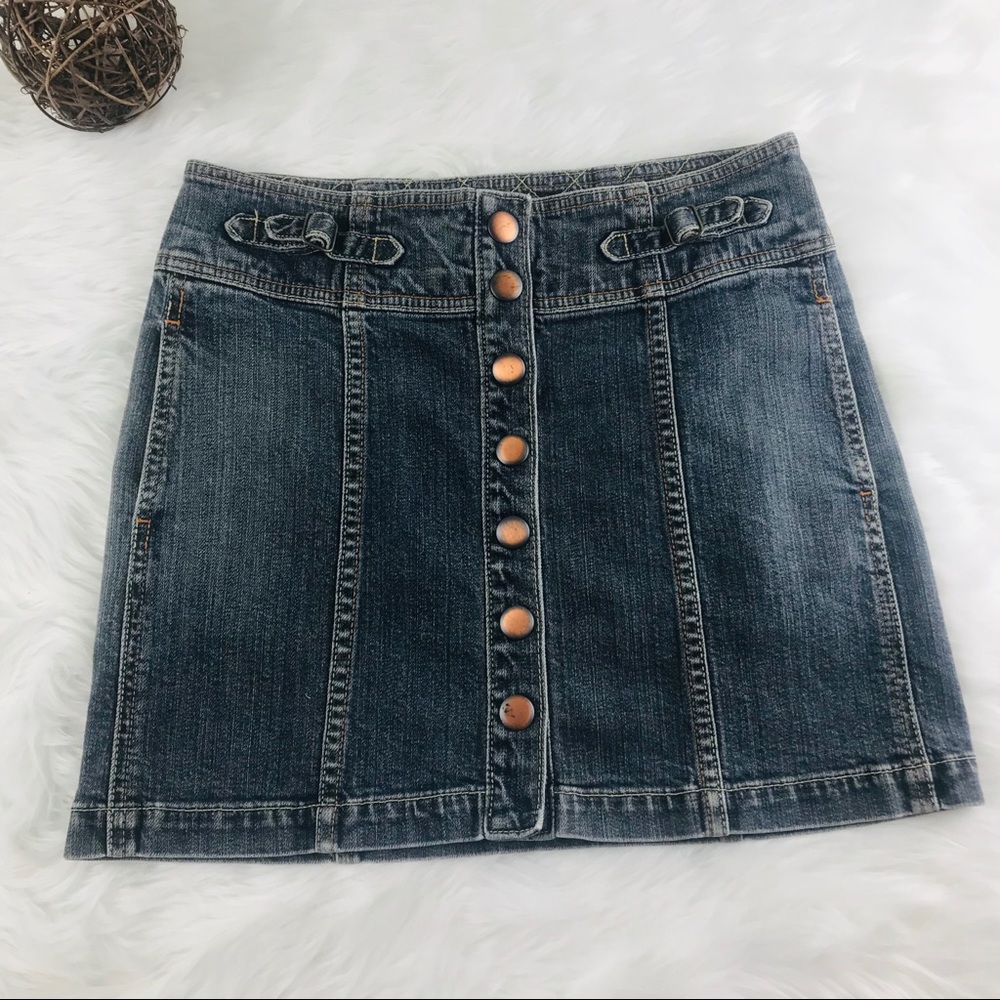 90's EUC Gap Size 2 Snap Jean Mini Skirt